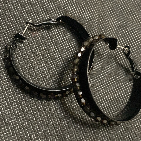 Black Metal Hoop pierced Earrings with attached beads - Picture 3 of 5